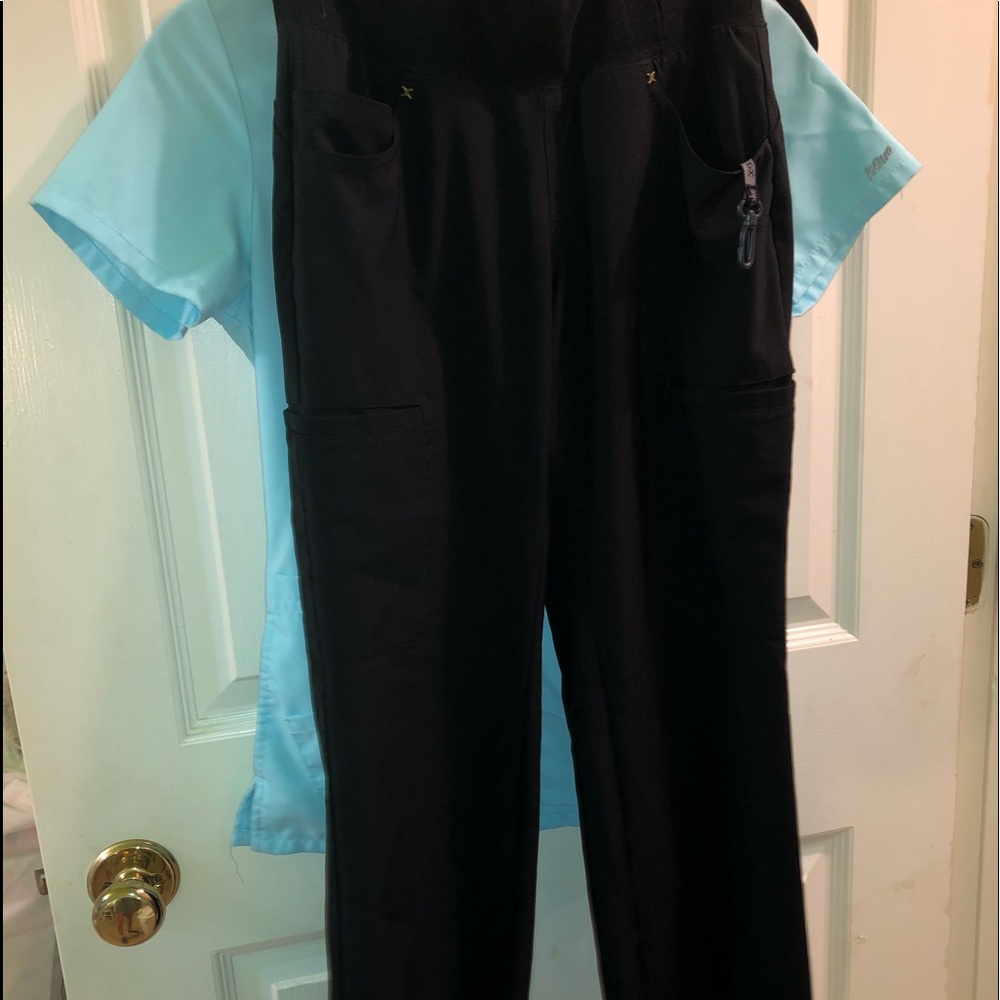 cherokee infinity scrub pants